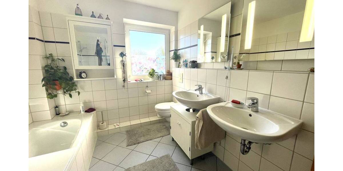 Reihenmittelhaus Bad Oldesloe - 6 Zimmer, 145 m&sup2;, 548.000&euro; | Angebot:26572740