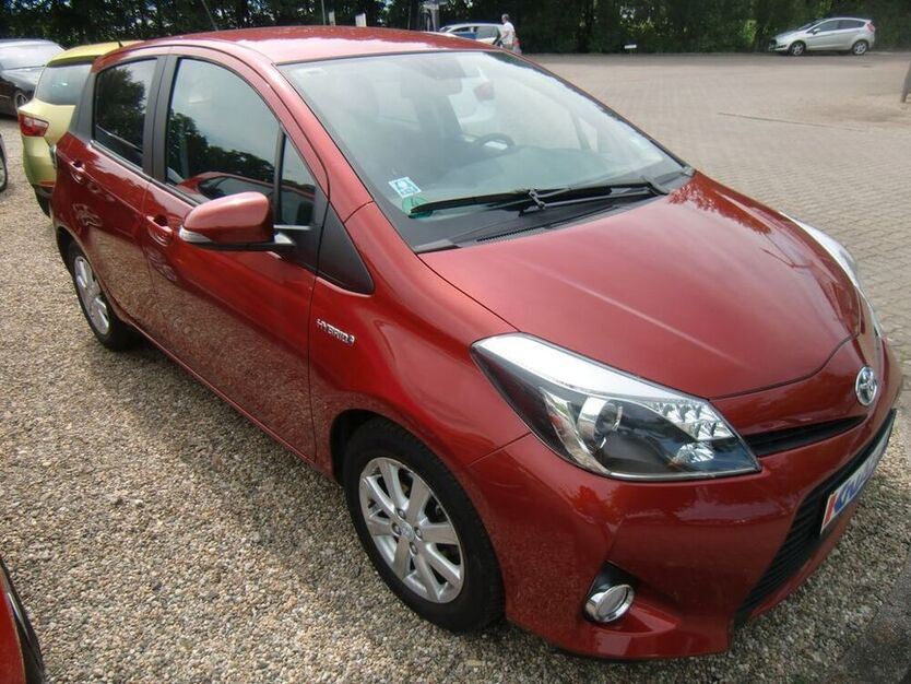 Yaris