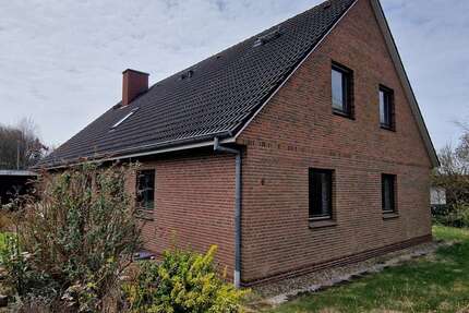 Haus Husum - 5 Zimmer, 143 m&sup2;, 290.000&euro; | Angebot:26631613