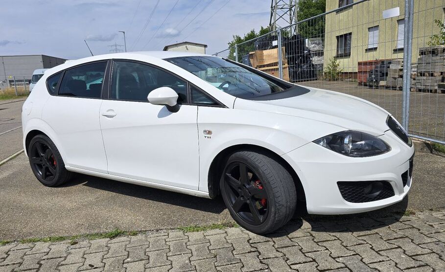 Seat Leon 221.771 km 2.750 € Pfullendorf 88630