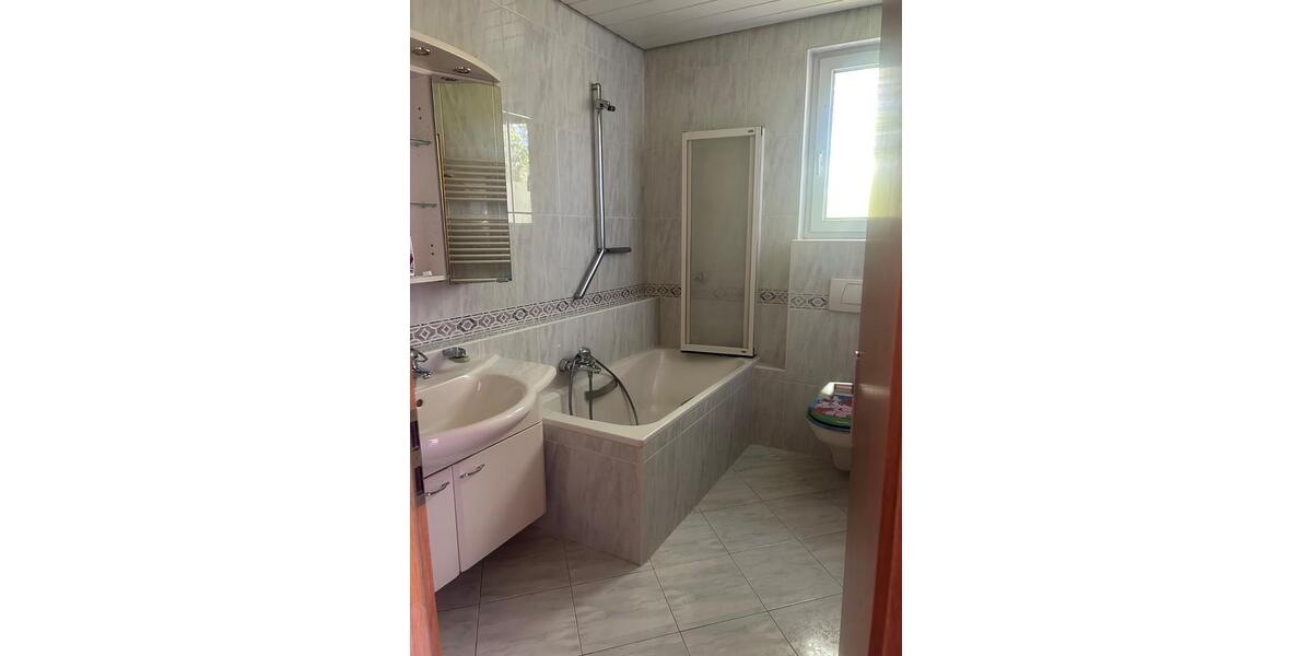 Doppelhaushälfte Saarbrücken Neue Bremm - 6 Zimmer, 155 m&sup2;, 449.000&euro; | Angebot:26408396