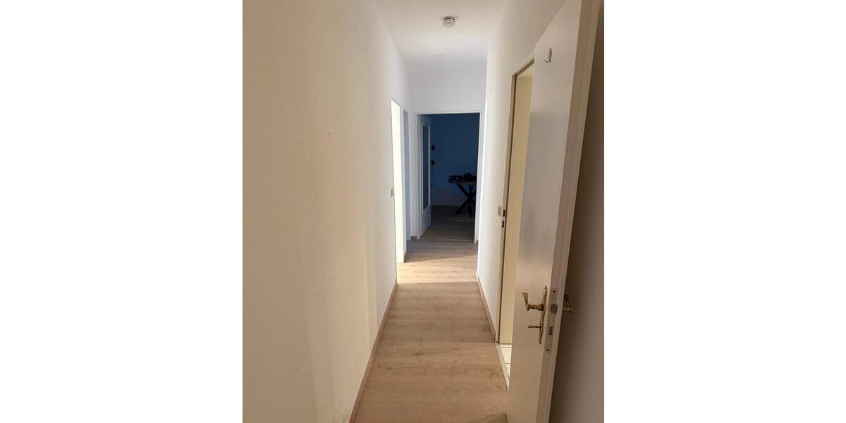 Erdgeschoßwohnung Bremen Neustadt - 4 Zimmer, 90 m&sup2;, 1.400&euro; | Angebot:26285230