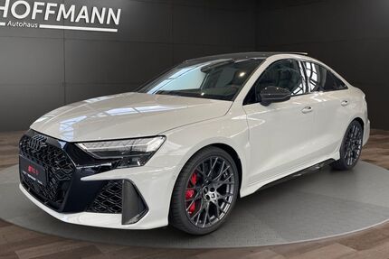 Audi RS3 4.950 km 83.890 &euro; Arnsberg 59823