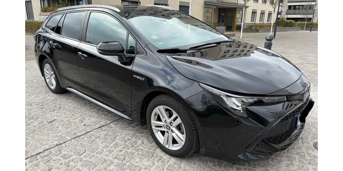 Toyota Corolla 35.670 km 20.990 &euro; Berlin 14195