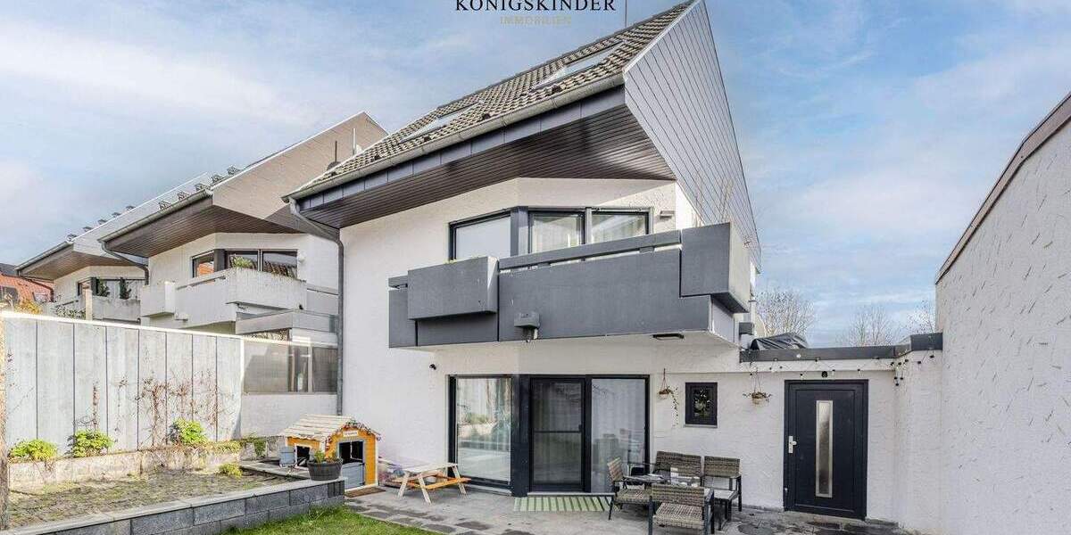 Komplett kernsaniertes REH als außergewöhnliches Split-Level-Architektenhaus in ruhiger Ortsrandlage 7 zimmer