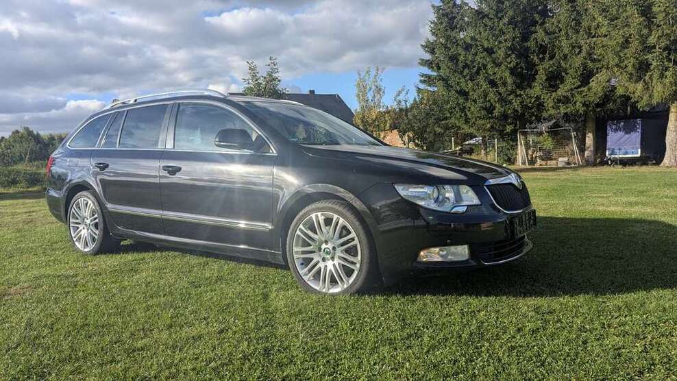 Skoda Superb 172.187 km 8.500 € Oederan OT Börnichen 09569