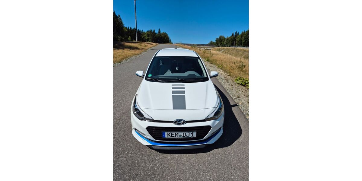 Hyundai i20 53.100 km 7.900 &euro; Erbendorf 92681