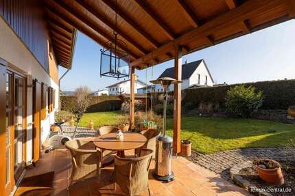 Haus zum Mieten in Tiefenbach 3.000 € 204.34 m² 5 zimmer