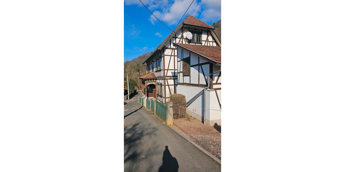 Mehrfamilienhaus, Wohnhaus Bad Liebenstein - 70.000&euro; | Angebot:25402603