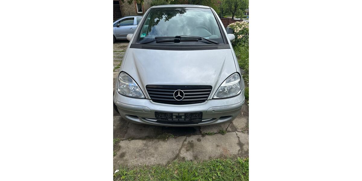 Mercedes-Benz 190 132.000 km 2.300 &euro; Porta Westfalica 32457