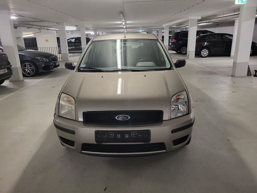 Ford Fusion 139.000 km 3.000 € Essen 45326