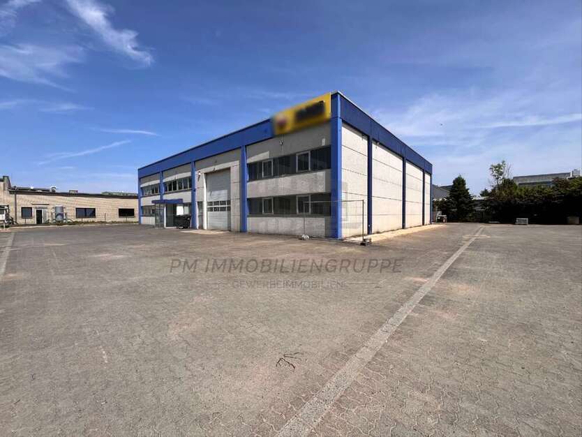 Halle in Troisdorf 14.650 € 3200 m²
