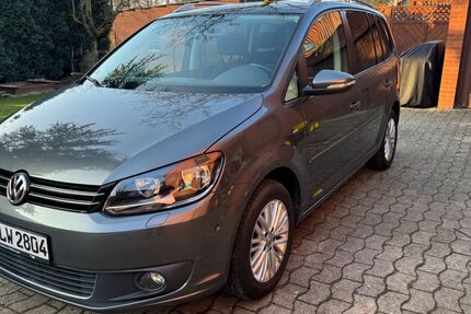 VW Touran 136.000 km 13.500 &euro; Neustadt am Rübenberge 31535