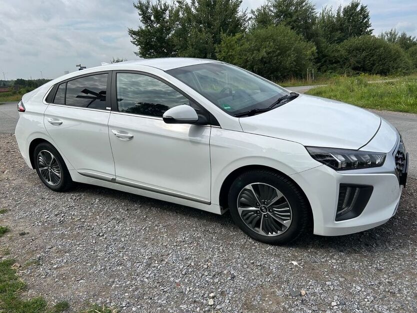 IONIQ
