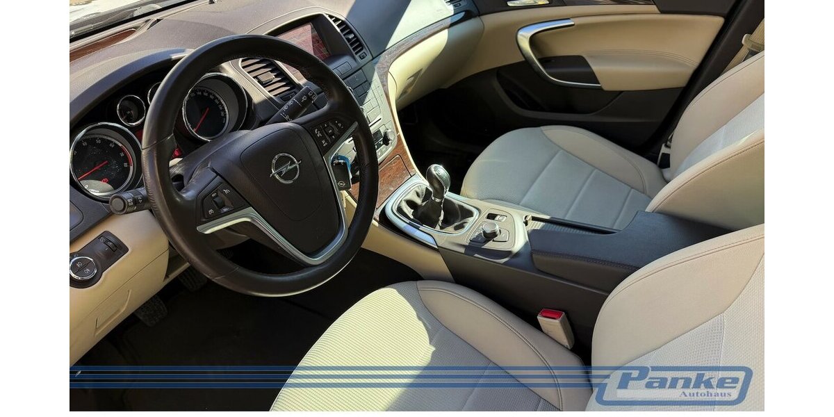 Opel Insignia Cosmo*SHZ*Navi*Tempo*E-Koffer*Lederweiß 169.708 km 5.780 &euro; Berlin 13187