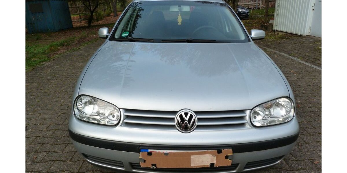 VW Golf 161.000 km 2.999 &euro; Tuttlingen 78532