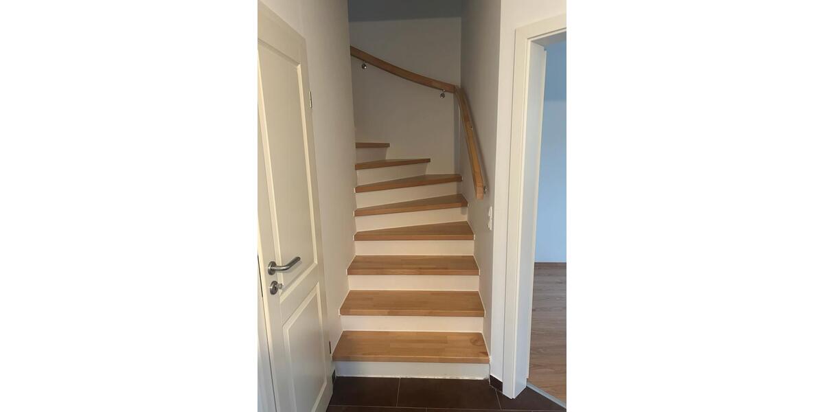 Doppelhaushälfte Hohenlockstedt - 5 Zimmer, 103 m&sup2;, 1.700&euro; | Angebot:25986979