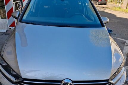 VW Golf Sportsvan 151.000 km 7.600 &euro; Bonn 53113
