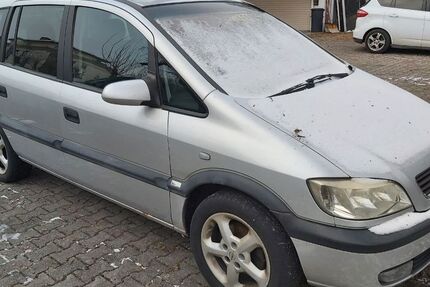 Opel Zafira 234.865 km 1.050 &euro; Putzbrunn 85640