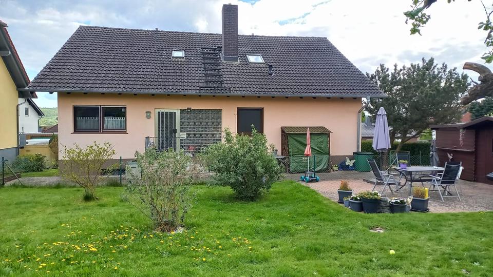 Einfamilienhaus Büdingen - 8 Zimmer, 269 m&sup2;, 590.000&euro; | Angebot:27127042