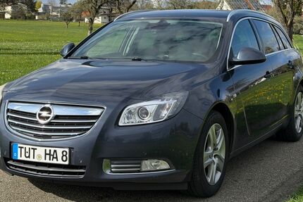Opel Insignia 263.000 km 1.900 &euro; Emmingen-Liptingen 78576