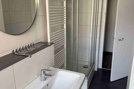 3 Zimmer Küche Bad Wohnung mit Balkon Kassel Innenstadt in unmittelbarer Nähe zur Aue