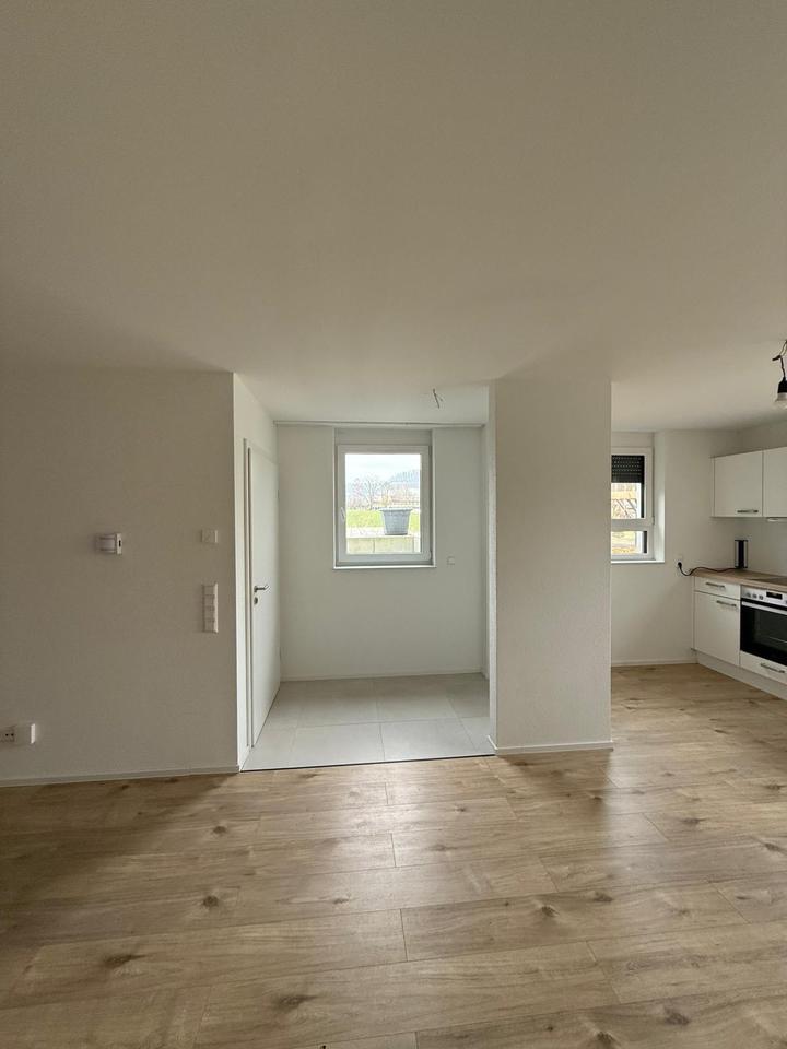 Helle 2,5 Zimmer Einliegerwohnung zimmer