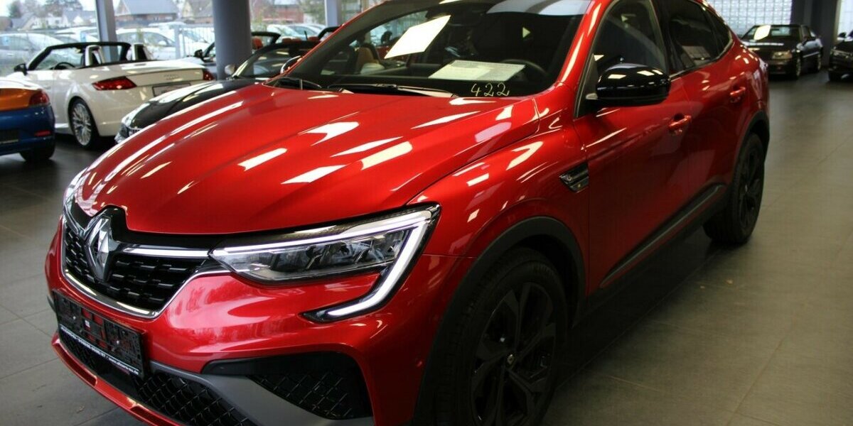 Renault Arkana TCe RS Line 160 EDC 18.470 km 22.980 &euro; Euskirchen 53881