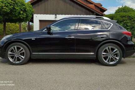 INFINITI EX30