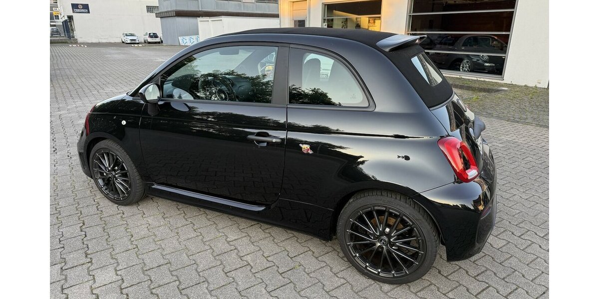 Abarth 695C 1.4* Cabrio,unfallfrei,1.Hand,Automatik* 22.000 km 29.850 &euro; Schorndorf 73614