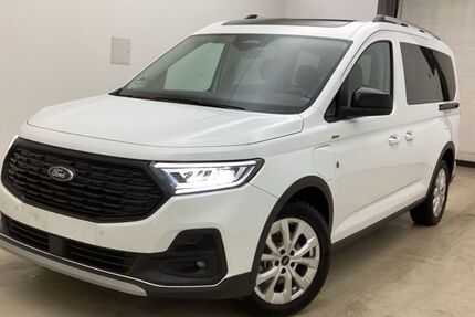 Ford Grand Tourneo 3.770 km 40.650 &euro; Titisee Neustadt 79822