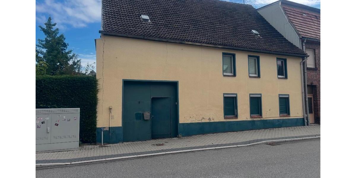 Einfamilienhaus Sonnewalde - 6 Zimmer, 277 m&sup2;, 55.000&euro; | Angebot:26414003