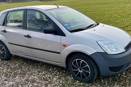 Ford Fiesta 82.000 km 2.000 &euro; Eggenfelden 84307