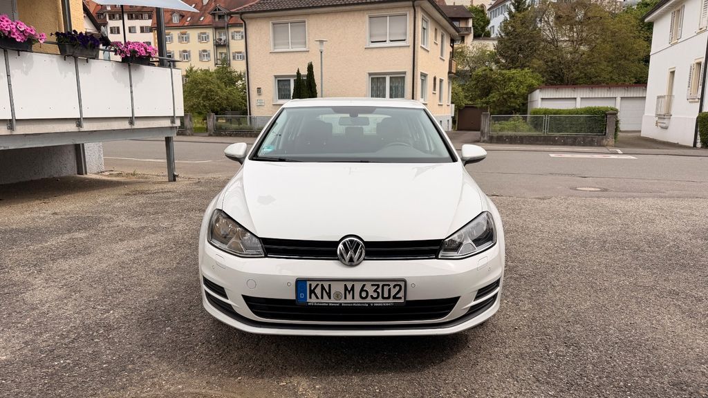 VW Golf 143.000 km 7.000 &euro; Engen 78234