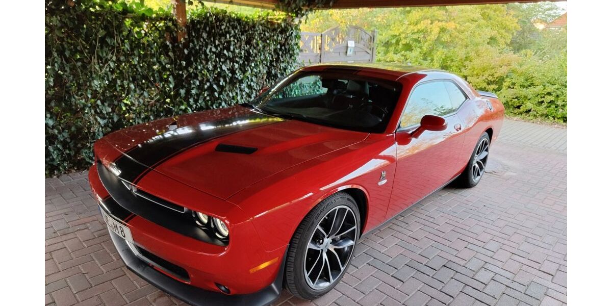 Dodge Challenger 75.000 km 32.500 &euro; Uelzen 29525