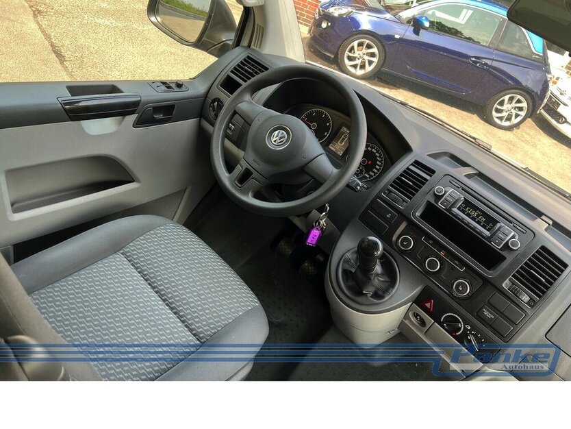 VW T5 Transporter Kombi 1. Hand 8 sitzer 169.000 km 14.990 € Berlin 13187