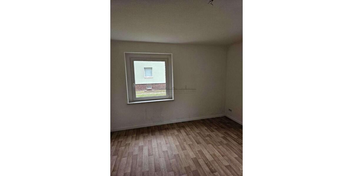 Erdgeschoßwohnung Dessau-Roßlau Dessau - 3 Zimmer, 64 m&sup2;, 399&euro; | Angebot:23616343