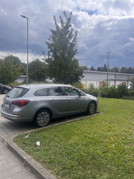Opel Astra 180.000 km 5.000 € Backnang 71522