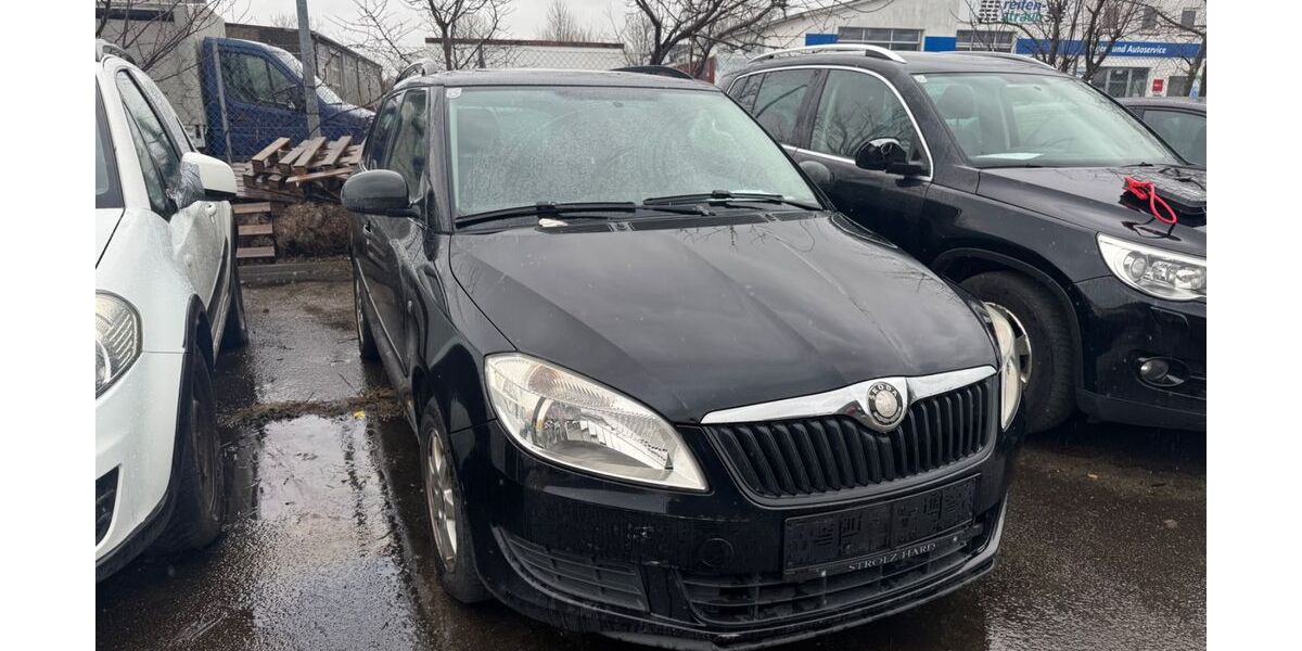 Skoda Fabia 197.423 km 799 &euro; weingarten 88250