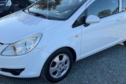 Opel Corsa 128.000 km 2.899 &euro; Wiesbaden 55252