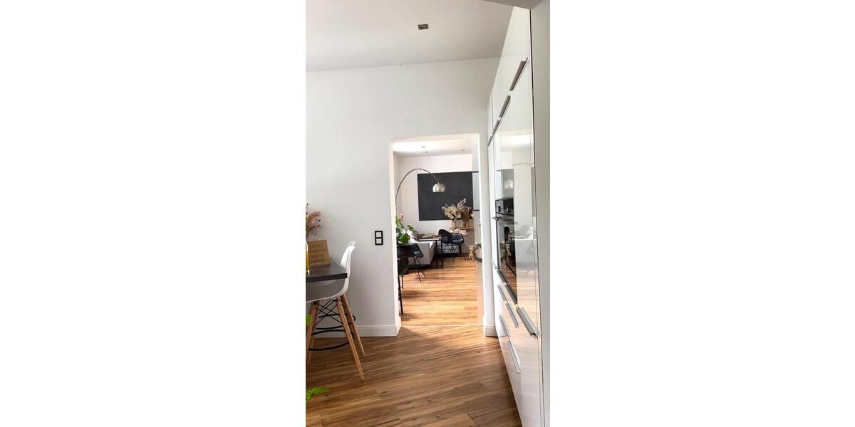 Etagenwohnung Hannover Vahrenwald-List - 4 Zimmer, 100 m&sup2;, 460.000&euro; | Angebot:26130880