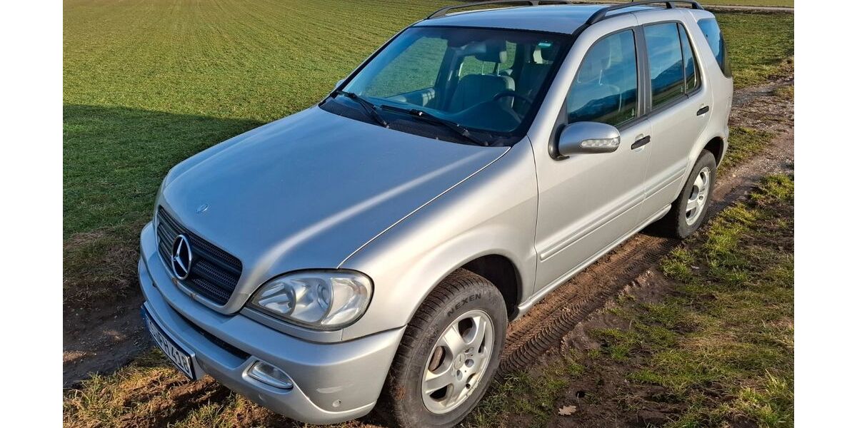 Mercedes-Benz ML 270 271.605 km 2.800 &euro; Grabenstätt 83355