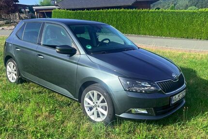 Skoda Fabia 104.200 km 7.900 &euro; Willingen 34508