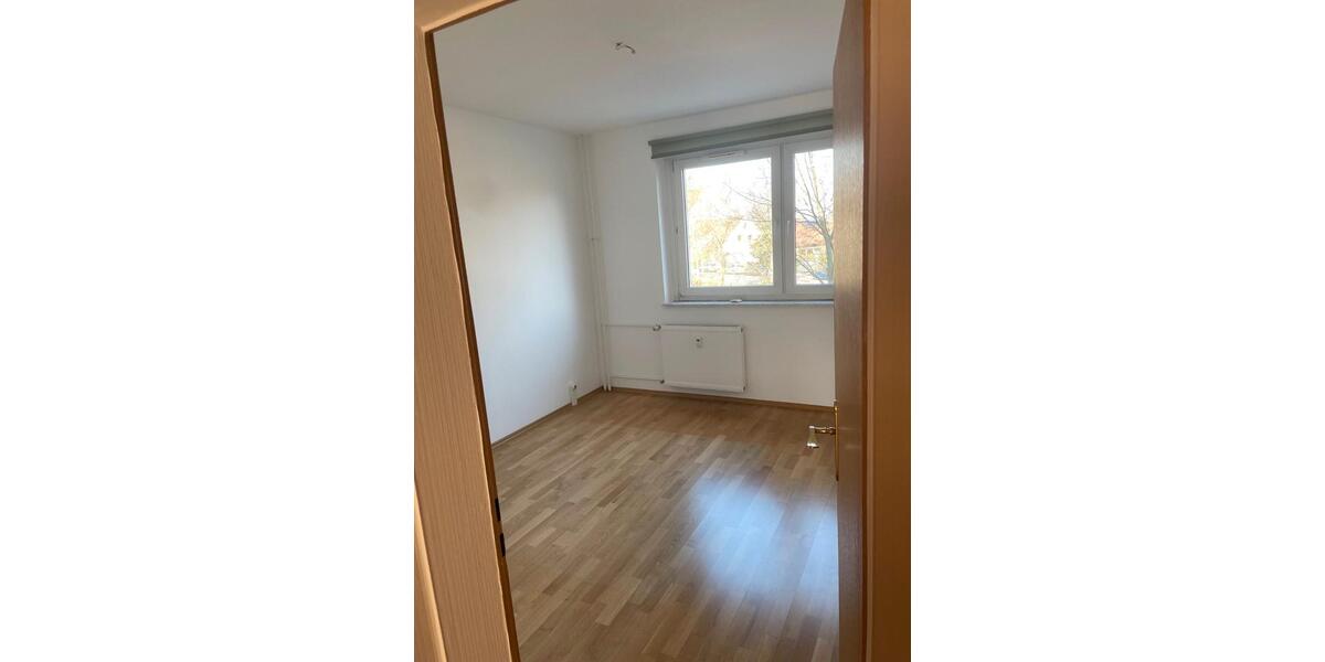 Etagenwohnung Cottbus Spremberger Vorstadt - 4 Zimmer, 68 m&sup2;, 544&euro; | Angebot:26417138