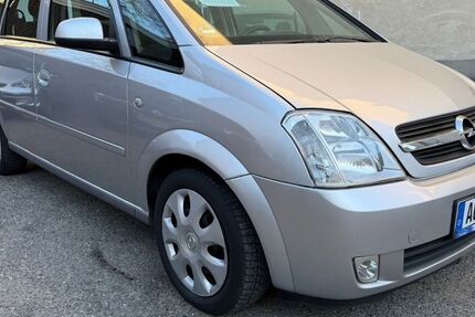 Opel Meriva 136.000 km 2.950 &euro; Berlin 10551