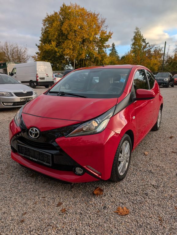 Toyota Aygo (X) 73.000 km 7.290 € Berlin 13158