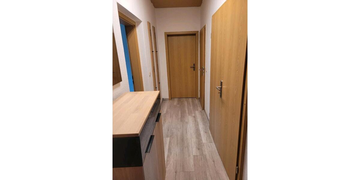 Etagenwohnung Elsterheide - 3 Zimmer, 64 m&sup2;, 640&euro; | Angebot:26675756