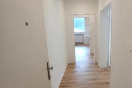 Haus Selb - 6 Zimmer, 140 m&sup2;, 1.100&euro; | Angebot:24688892