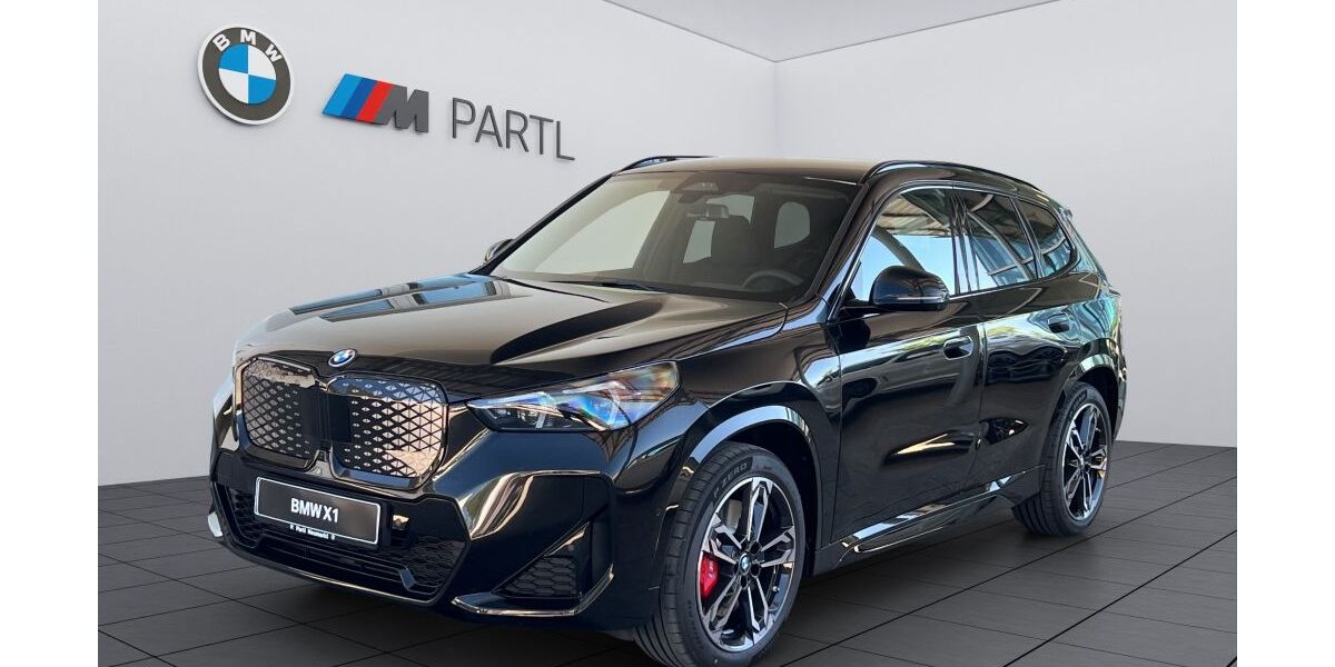 BMW iX1 3.000 km 52.900 &euro; Neumarkt 92318