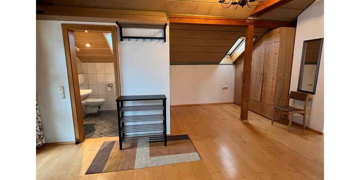Mansardenwohnung in Scheuerhof, Burghausen 1 zimmer